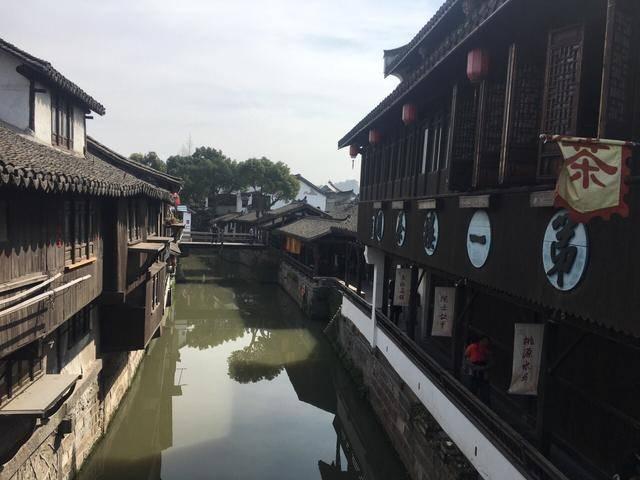 滚动的圆球无敌版